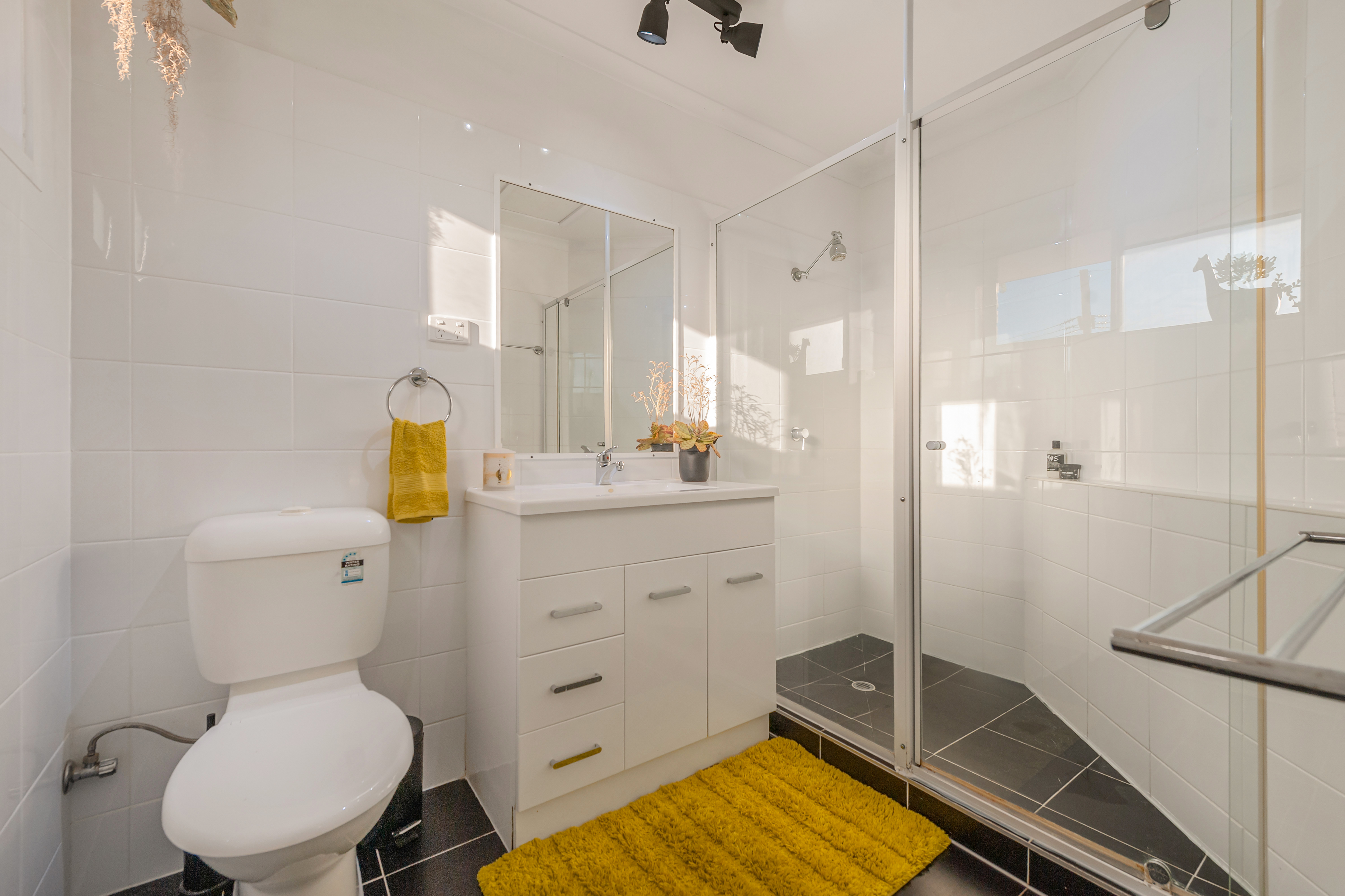 d85c058273aa4db91cdc777795dd77a8property-1598767775.jpg