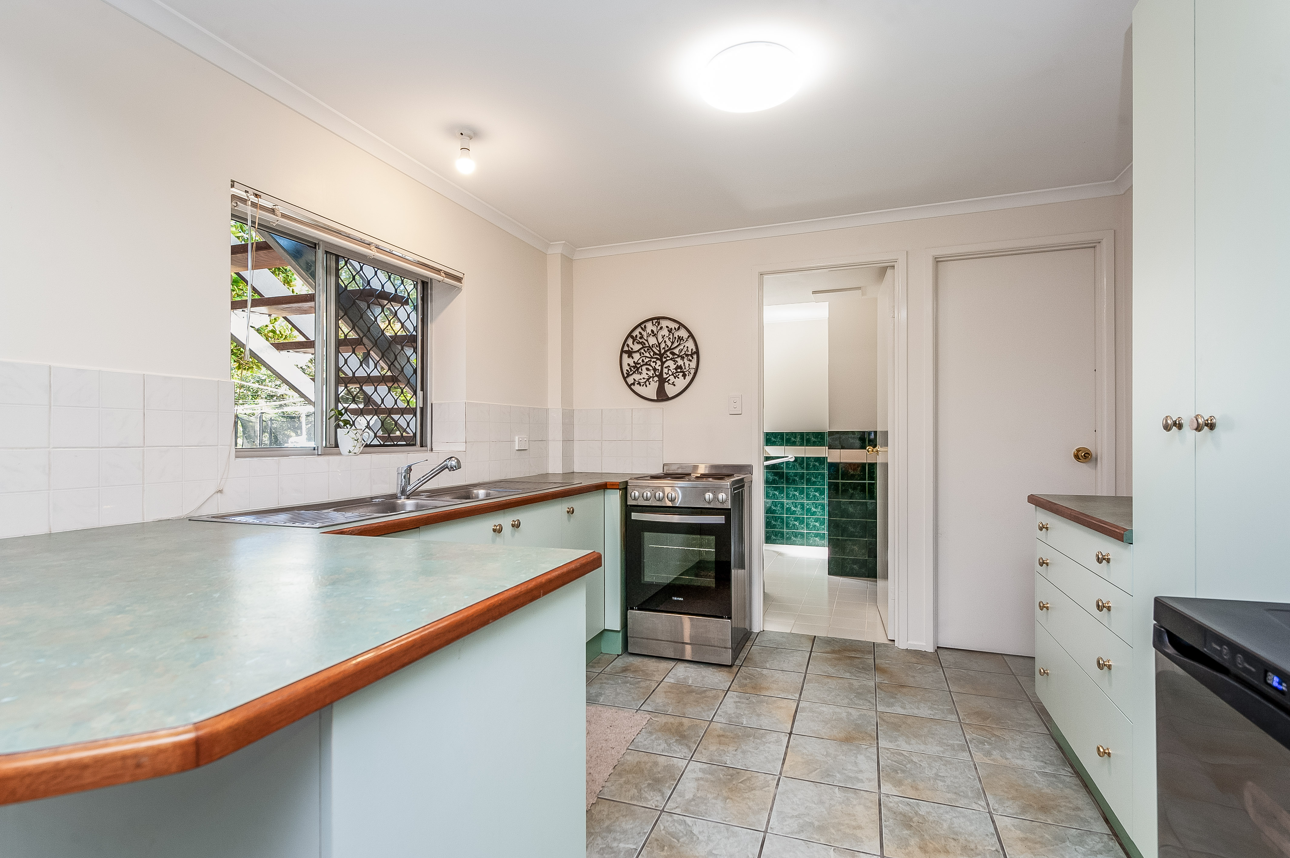 f02a78226408542d1aa3258e18e69ab4property-1595974364.jpg